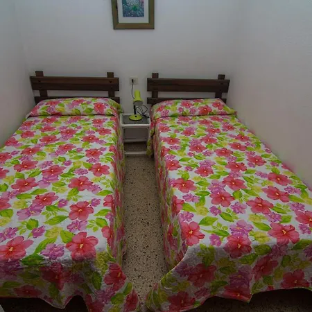 Agi Verones Platja רוזס