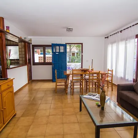 Agi Verones Platja Росас