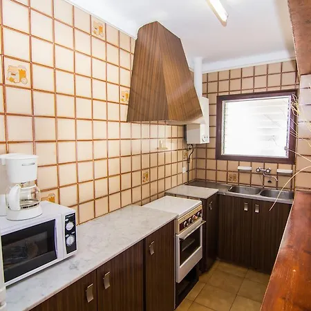 Agi Verones Platja Росас